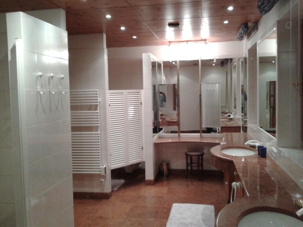 Ski & Golf Apartment Zell Am See Ruang foto